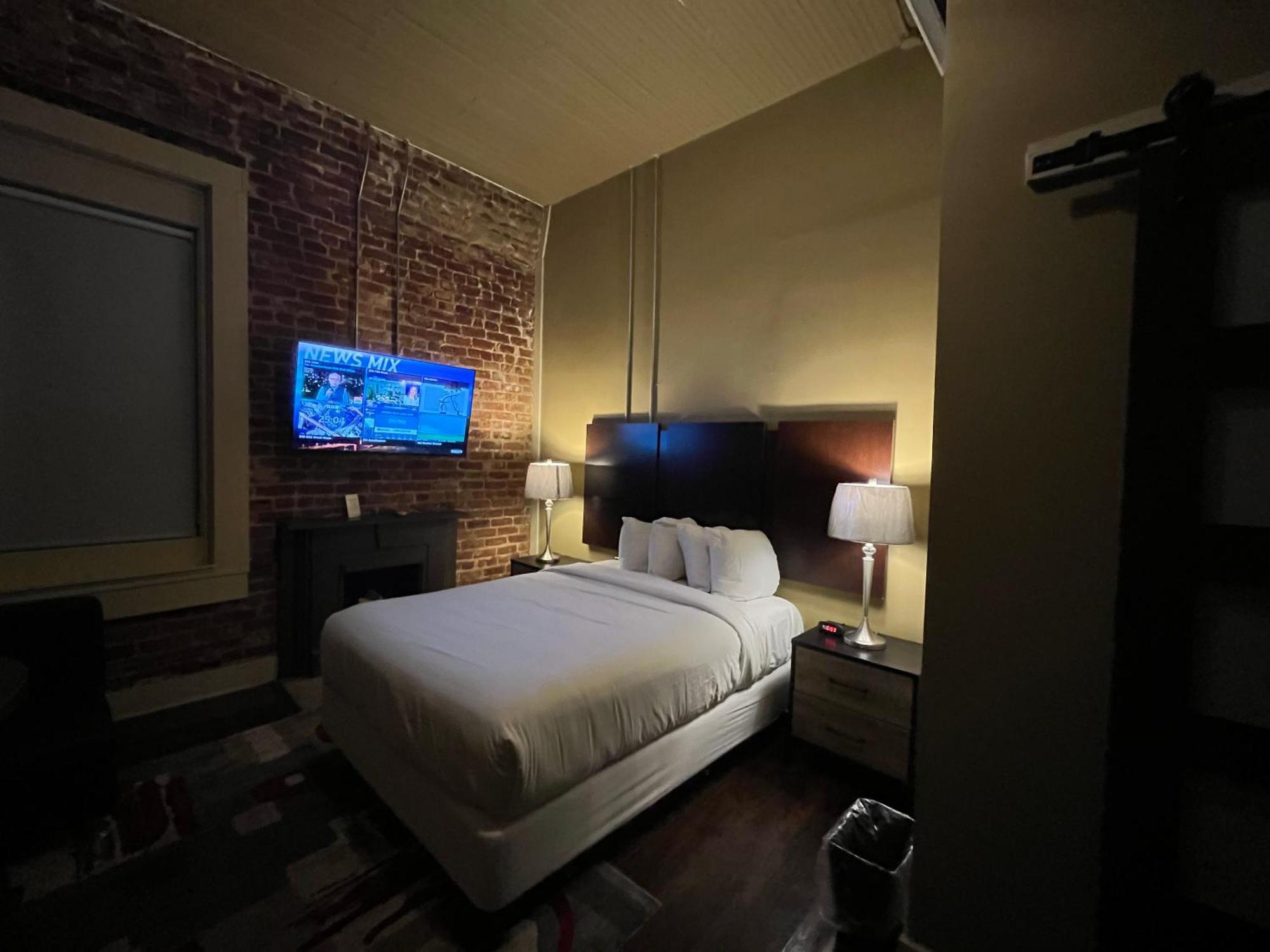 The Skylight Hotel Greenville Esterno foto